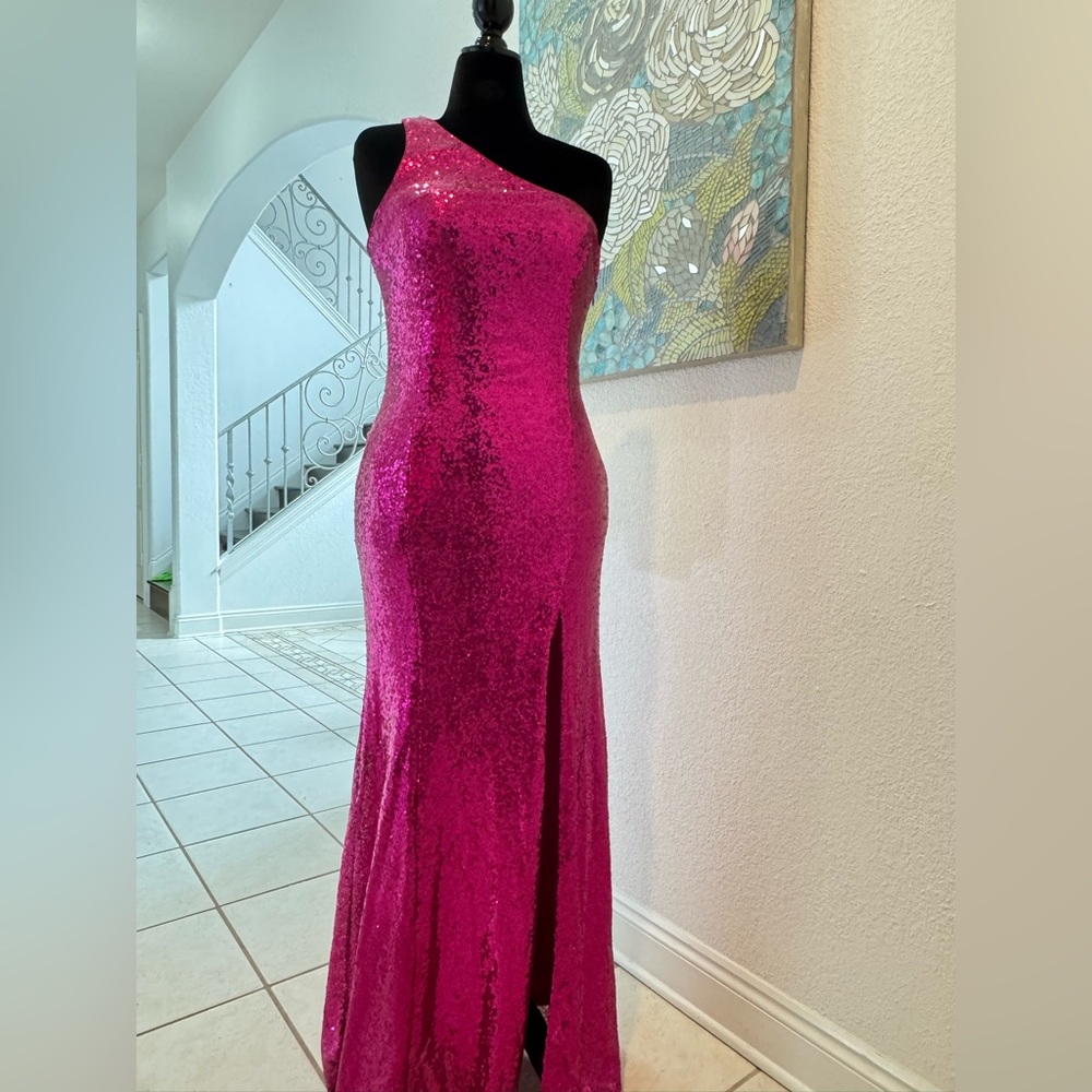 Lulus Magenta Sz L Sequin One-Shoulder Sequin Gown in Mermaid Capture the Glam